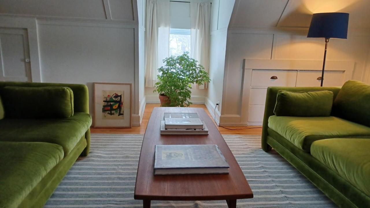Napier House Lägenhet Campbellton Exteriör bild